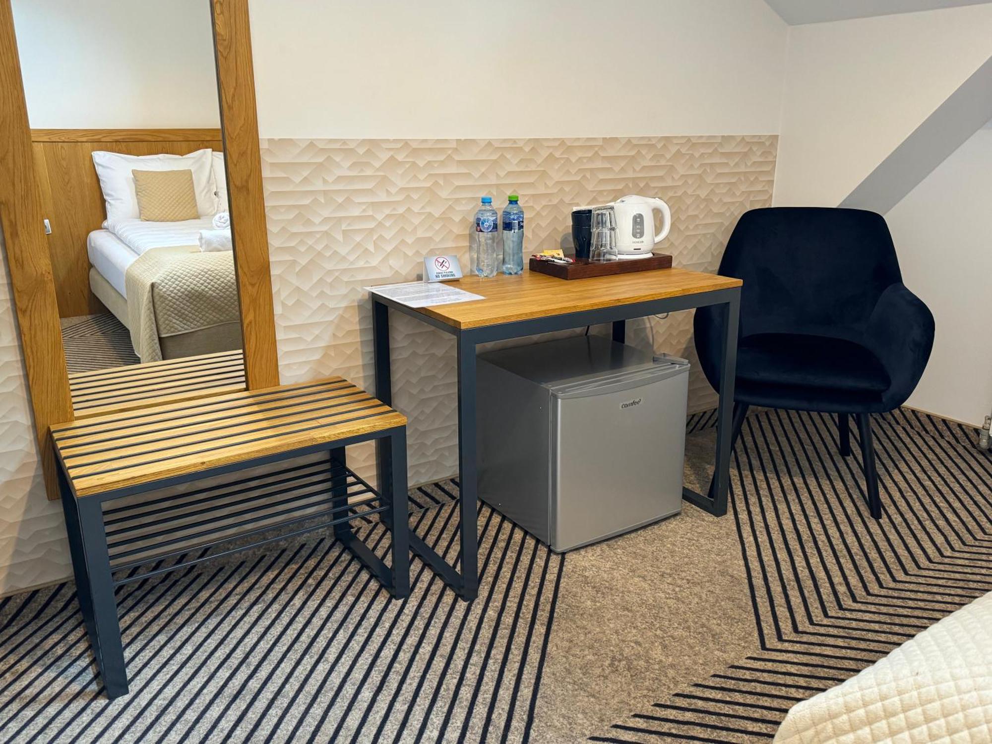 קרקוב Iris Aparthotel מראה חיצוני תמונה