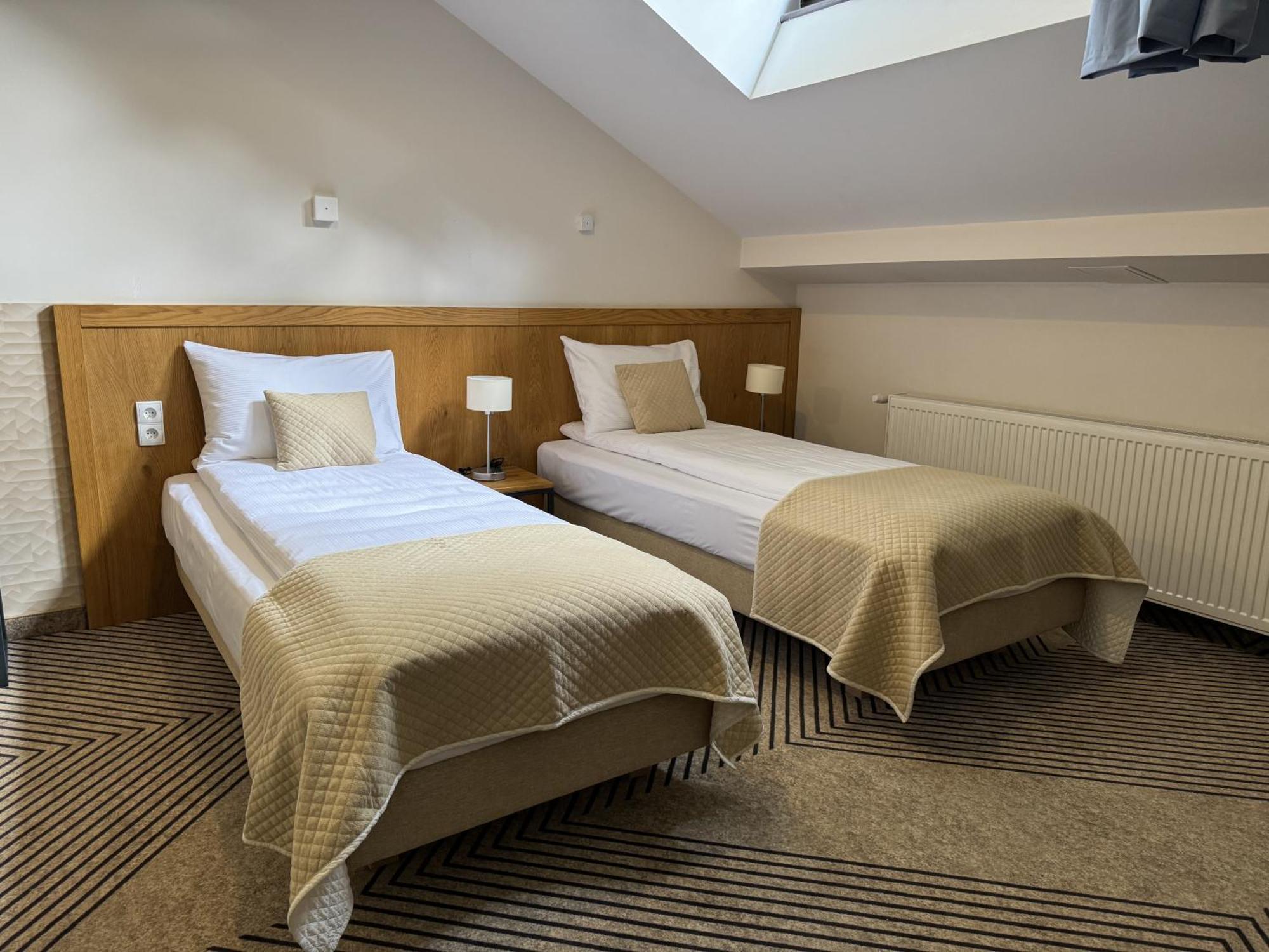 קרקוב Iris Aparthotel מראה חיצוני תמונה