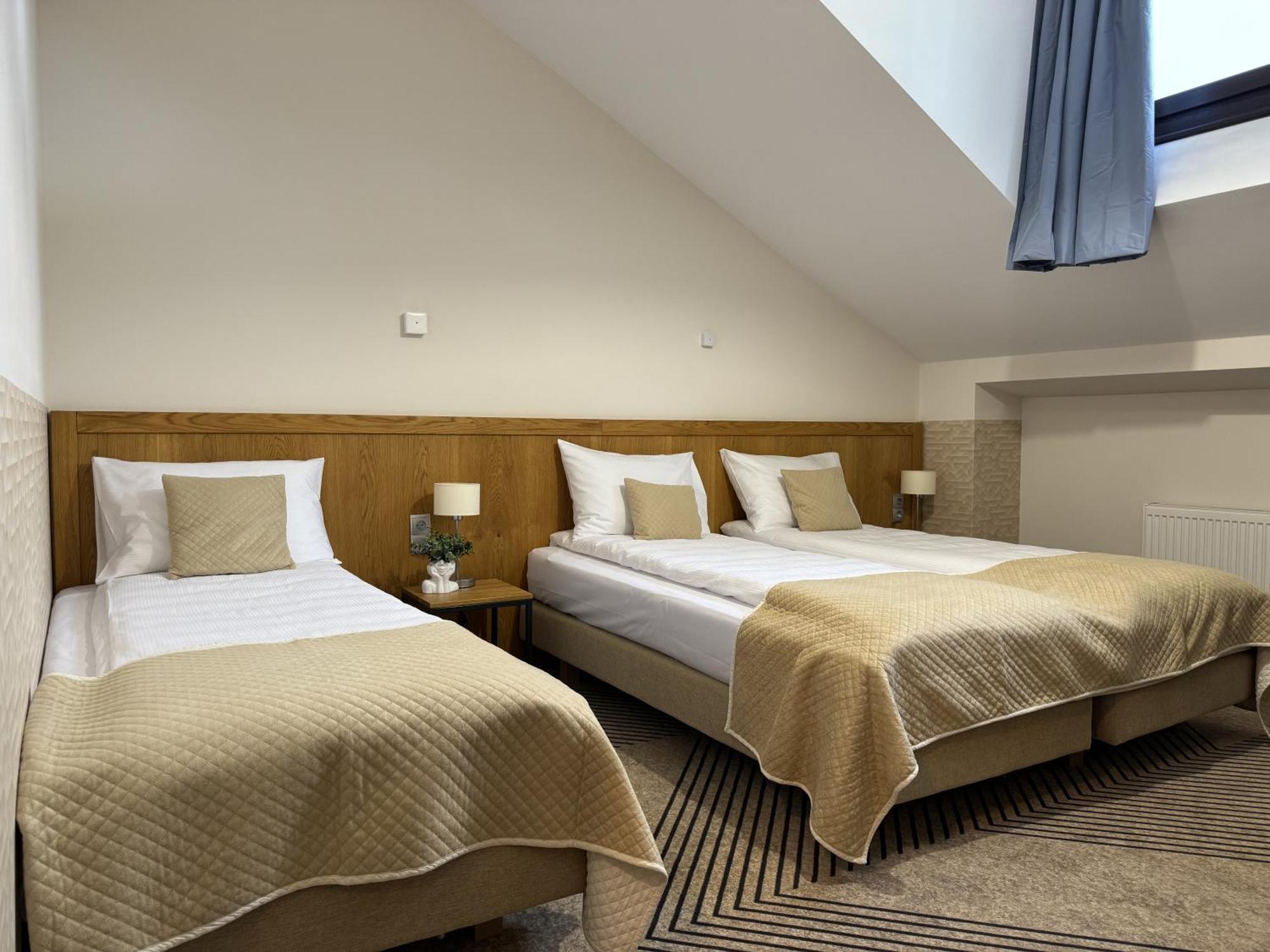 קרקוב Iris Aparthotel מראה חיצוני תמונה